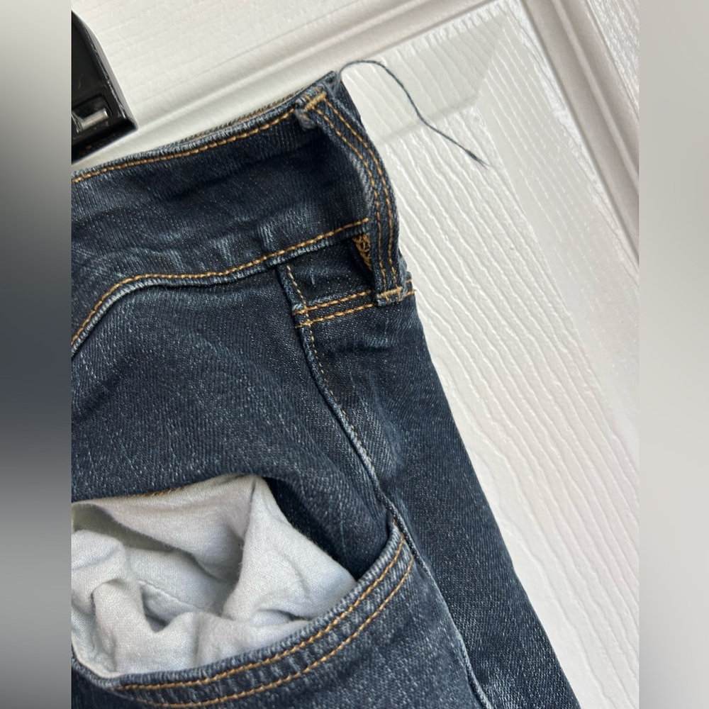 & jeans - Picture 3 of 8